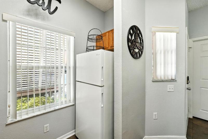 Family Getaway Near Clubhouse and Community Pool 5 miles from Disney - image 15