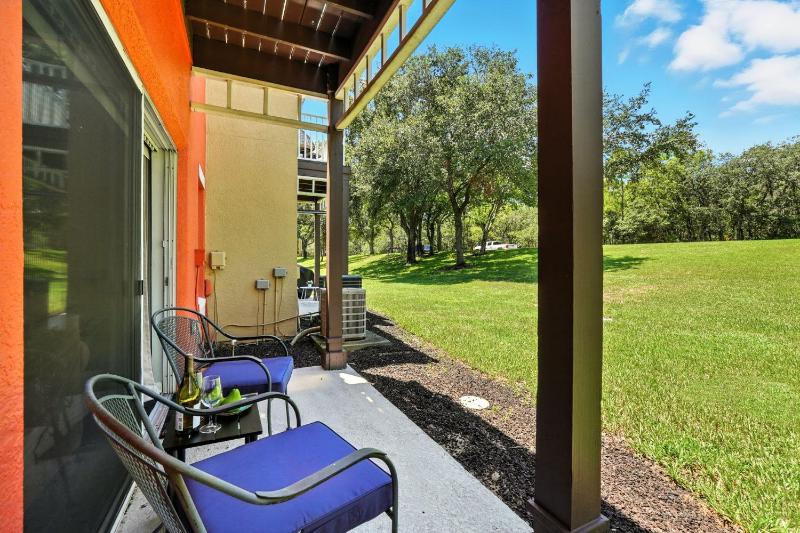 Family Getaway Near Clubhouse and Community Pool 5 miles from Disney - image 8
