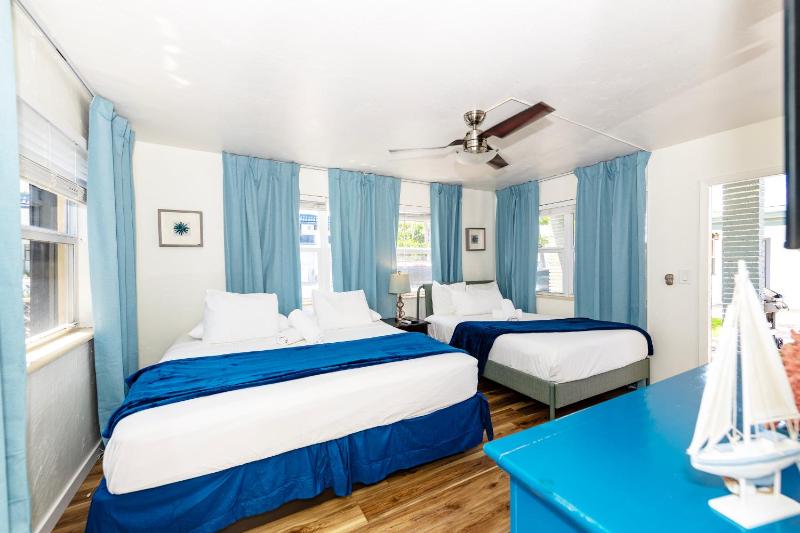 Tropic Isle Boutique Hotel - image 8