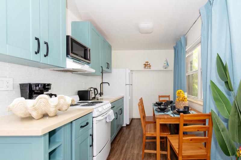 Tropic Isle Boutique Hotel - image 22