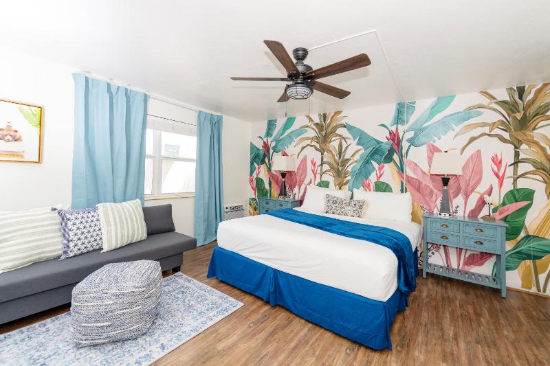Tropic Isle Boutique Hotel - image 23