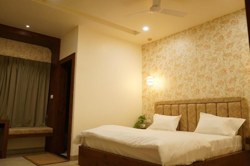 Hotel Ratan Palace - image 6