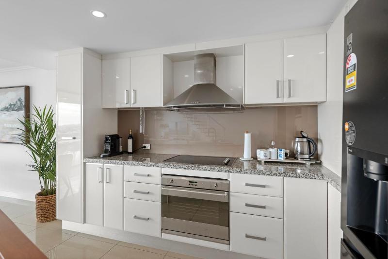 Point North Penthouse Kings Beach - image 4