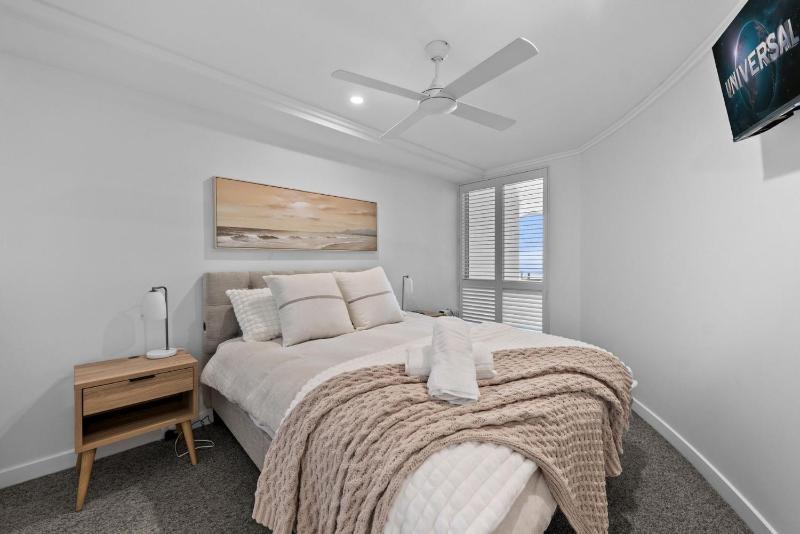 Point North Penthouse Kings Beach - image 6