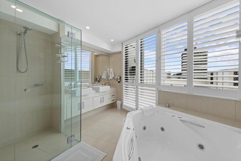 Point North Penthouse Kings Beach - image 7