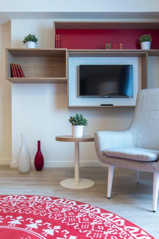 One-Bedroom Apartment with Balcony image 3