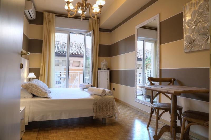 La Casetta di Lina Rooms and Apartments - image 15