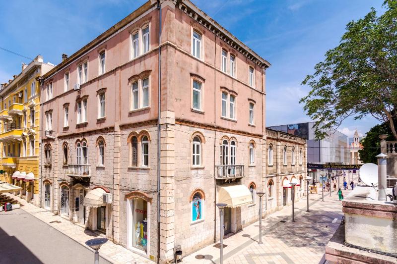 Superior Double Room image 3