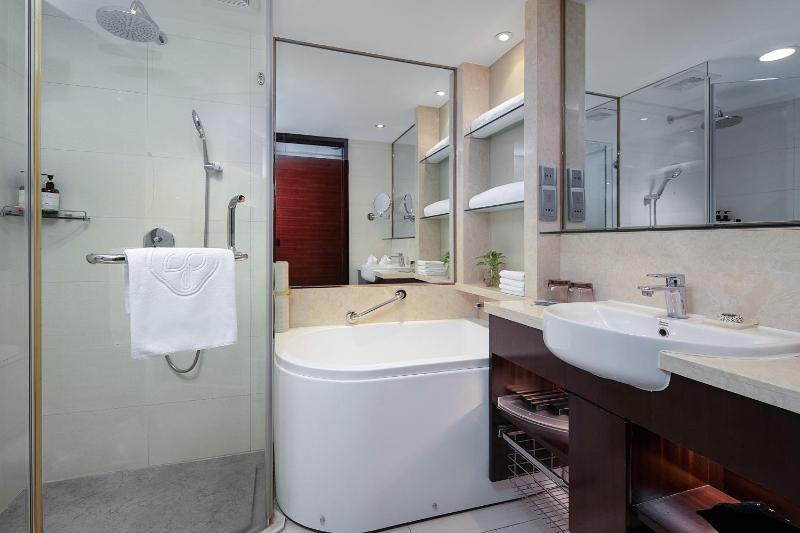 Grand Sun City Hotel-Located city center Metro Access - image 36