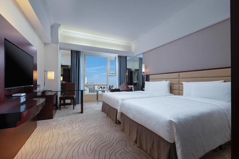 Grand Sun City Hotel-Located city center Metro Access - image 10