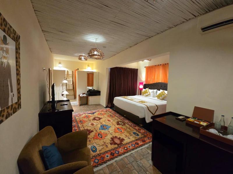 Sky Suites - image 14