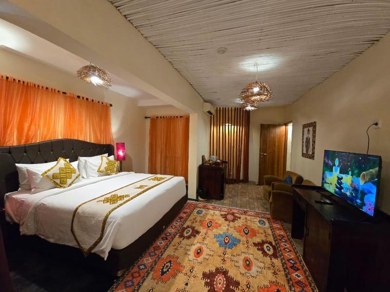 Sky Suites - image 23