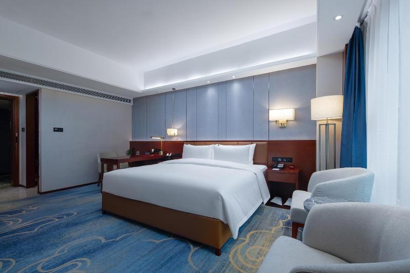Grand Sun City Hotel-Located city center Metro Access - image 28