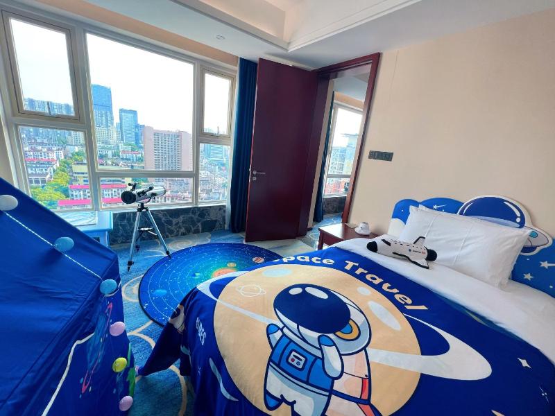 Grand Sun City Hotel-Located city center Metro Access - image 12