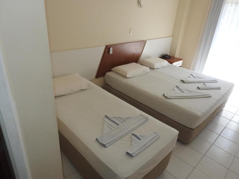 Fragata Hotel - image 40