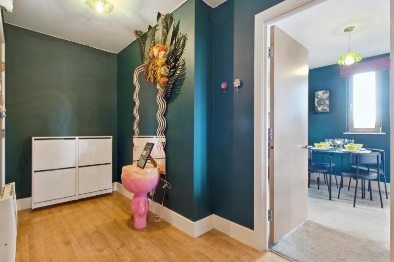 Penthouse Botanica- Wyndale Signature Stays - image 18