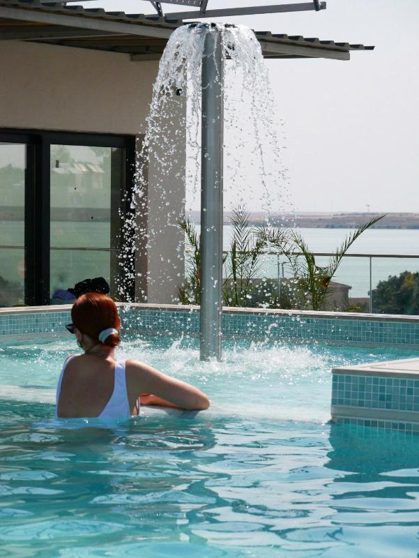 Hotel Poem Eforie Nord - Roof Top Pool & Panoramic Sea View - image 13