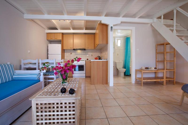 Studio with Balcony image 4