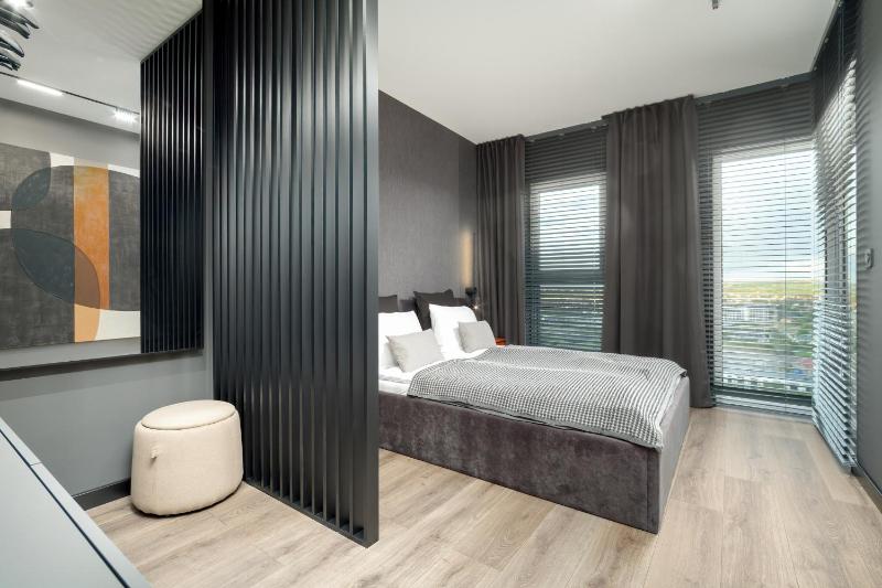 Piękny Widok na Jezioro i Plażę Parking w Garażu by Noclegi Renters - image 24