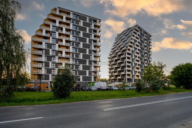 Piękny Widok na Jezioro i Plażę Parking w Garażu by Noclegi Renters - image 13
