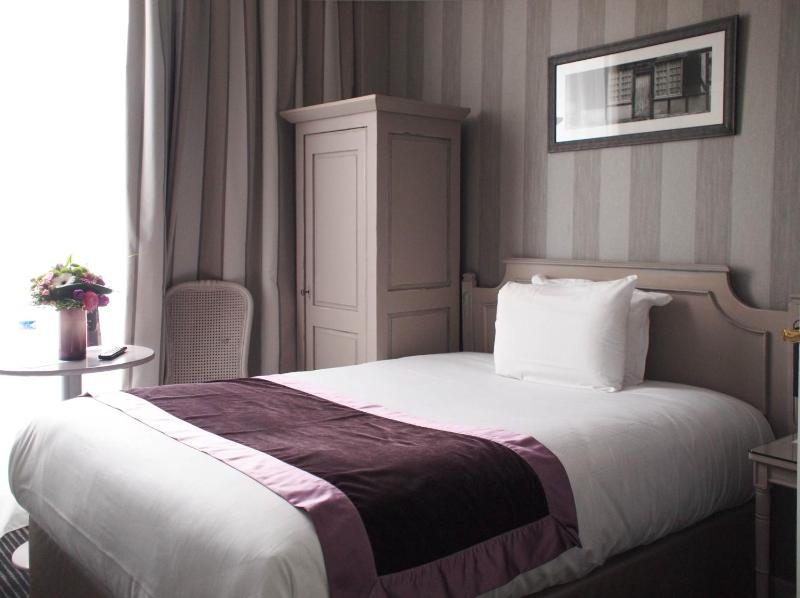 Standard Single Room (1 single bed) image 2