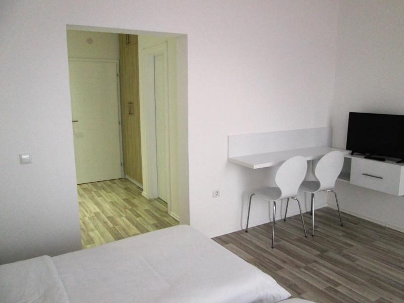 Triple Room image 2
