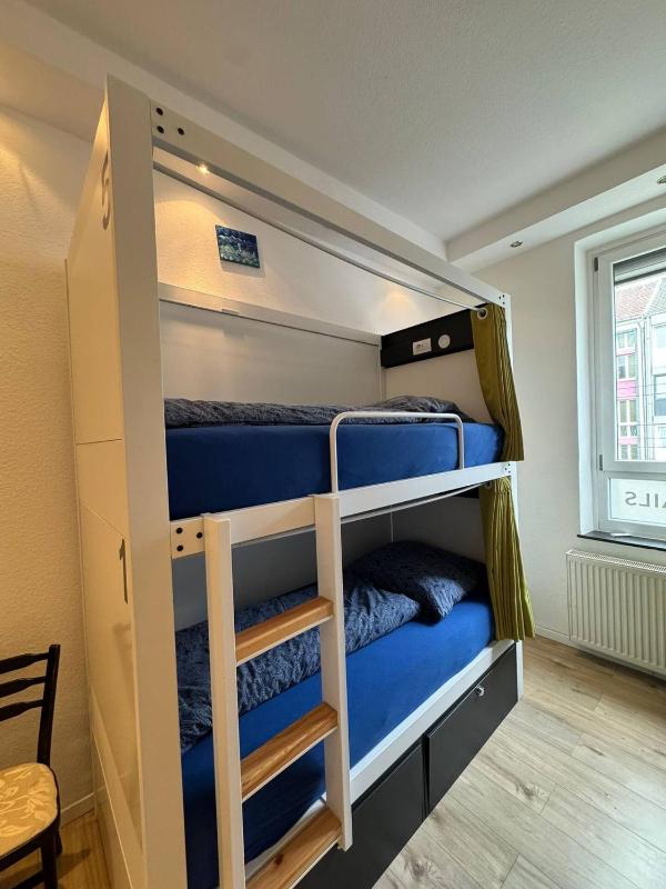 Hostel WohnZimmer-Essen - image 10