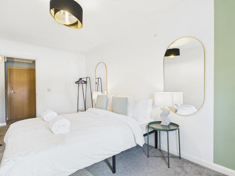 Ivory Row- Wyndale- Central B'Ham - image 15