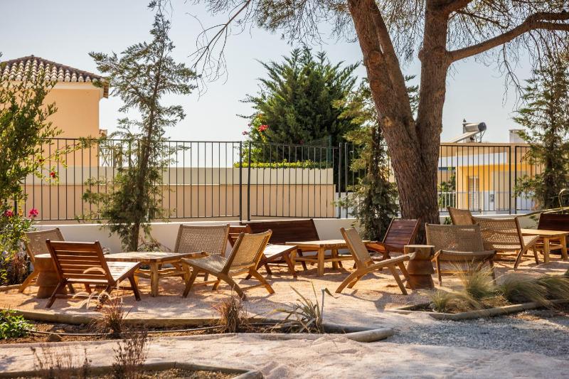 Castelo Suites Hotel - image 6