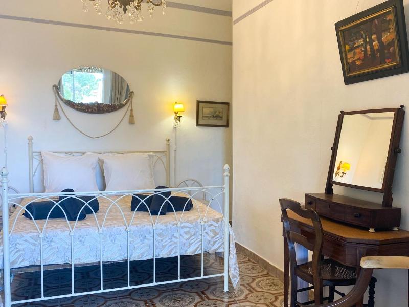 Large Family Home in Mediterranean France - image 7