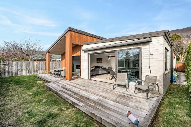 Getaway on Galloway | Pet Friendly Close to Lake! - image 21