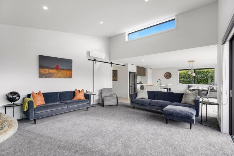 Getaway on Galloway | Pet Friendly Close to Lake! - image 13