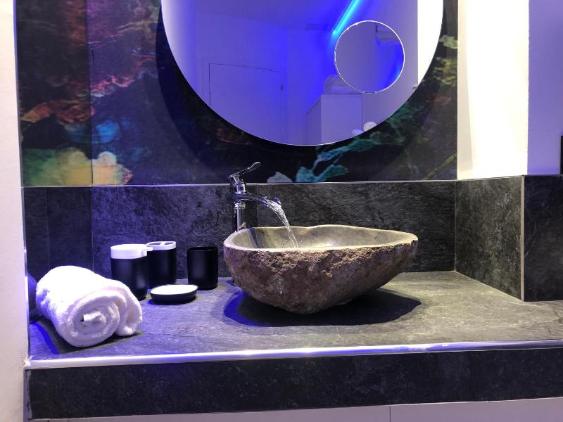 LOFT CON SPA PRIVATA - image 24