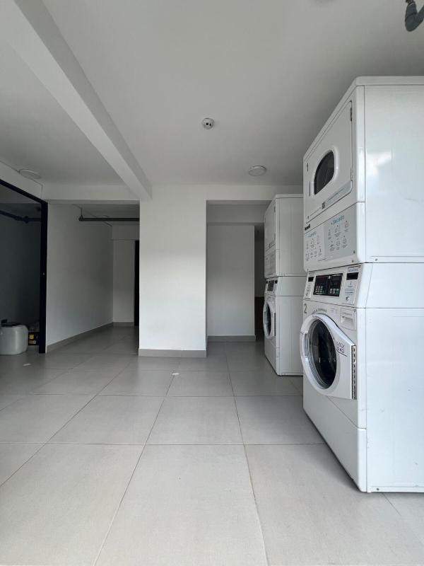 Apartamento de lujo con excelente vista y acceso a piscina sur de Cali - image 3