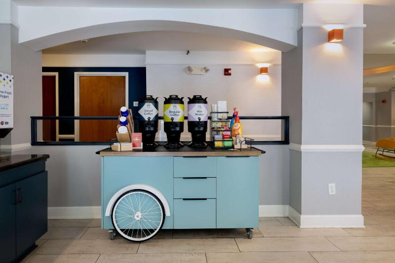 Spark by Hilton Savannah Airport - image 21
