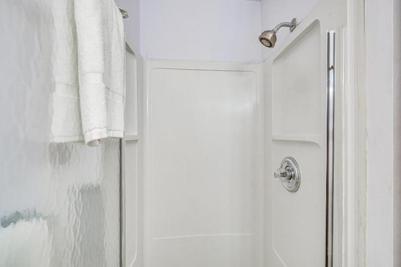 Indoor & Outdoor Pool Access! Condo 3 Mi to GSMNP - image 22