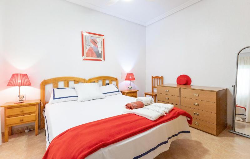 2 Bedroom Cozy Apartment In Torrevieja - image 21