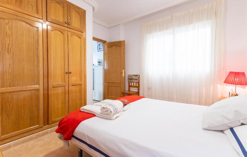 2 Bedroom Cozy Apartment In Torrevieja - image 19