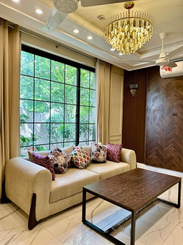 Luxury 10 Marla Fully Furnished House for Rent in DHA Phase 4 - image 11