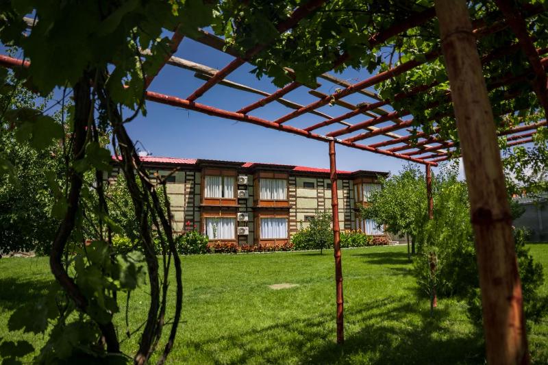 Khar Hotel - image 16