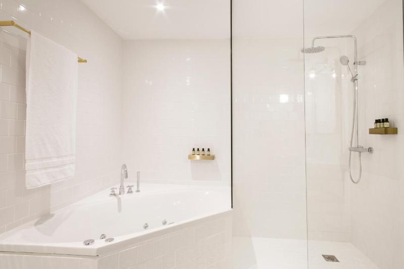 Suite image 3