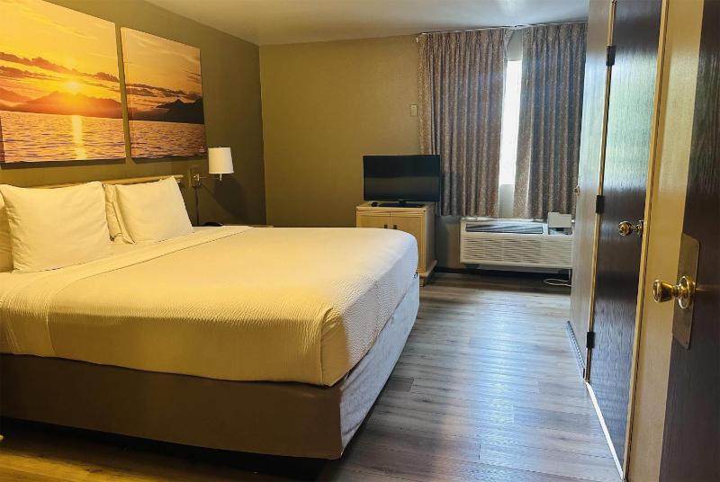 Days Inn by Wyndham Seatac Airport - image 2