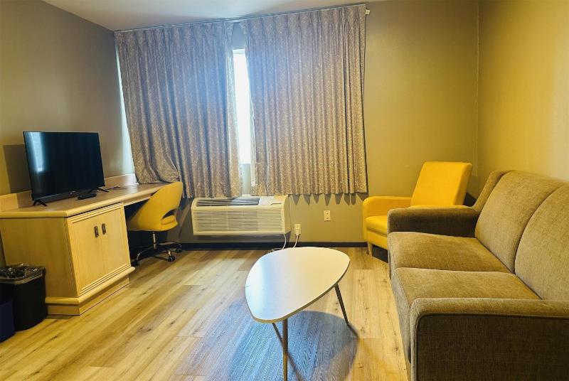 Days Inn by Wyndham Seatac Airport - image 14