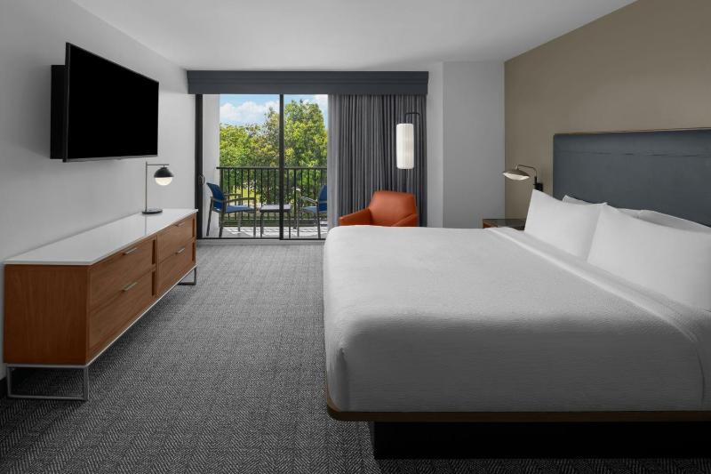 Courtyard by Marriott Fort Lauderdale East/Lauderdale-by-the-Sea - image 10
