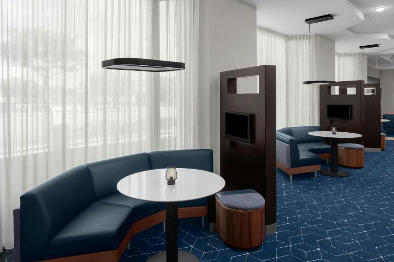 Courtyard by Marriott Fort Lauderdale East/Lauderdale-by-the-Sea - image 21