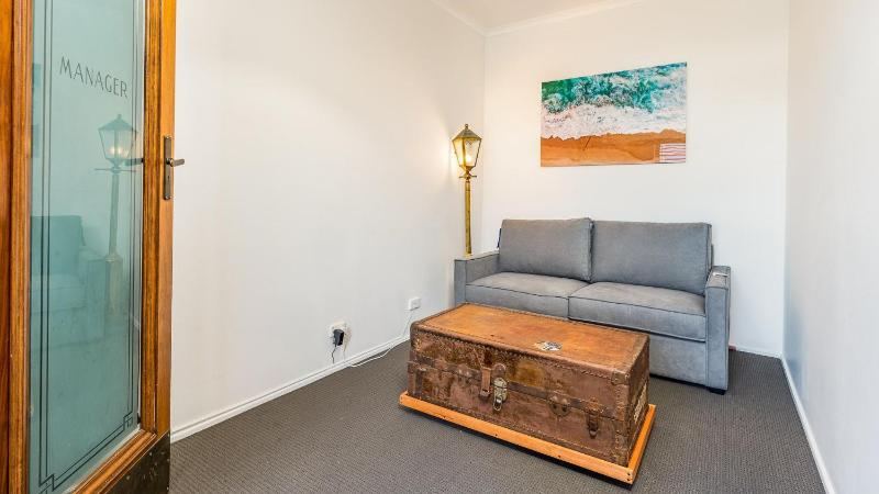 Carlton Place - image 11