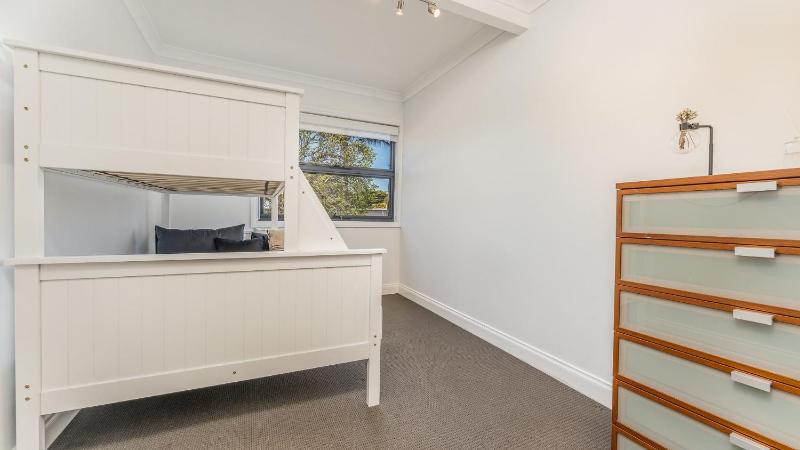Carlton Place - image 6