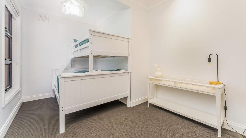 Carlton Place - image 5
