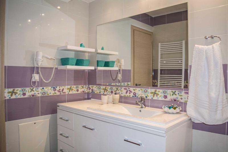Chris Rea Villa - image 23