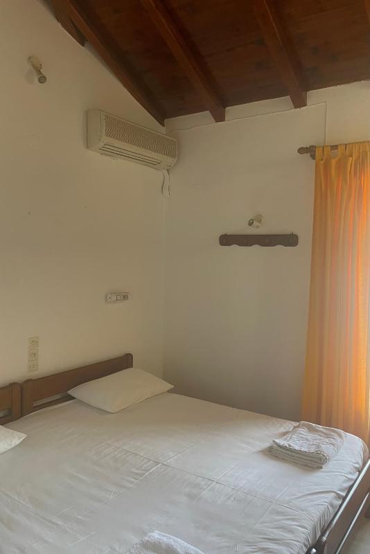 Eros-Iros Portside Stays Skiathos The Authentic Sporadean Living - image 44